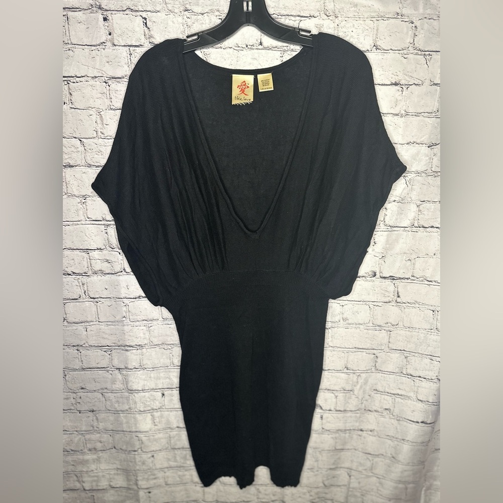 Black Dress V-Neck women’s elephant arms Solid M/L sweater loose fit midi